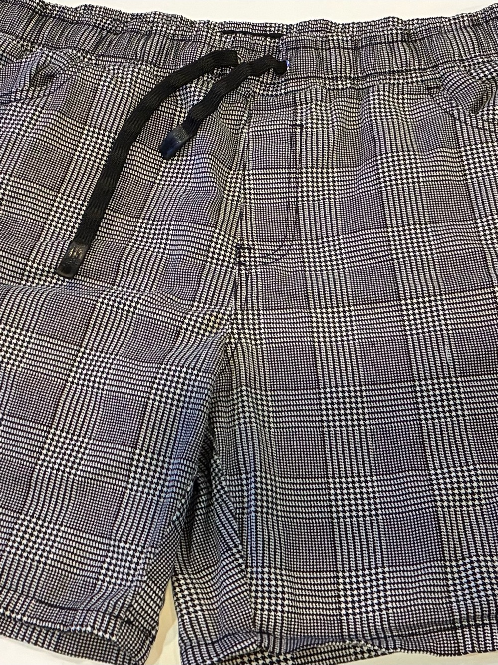 Men's Black & White Glen Plaid Drawstring Shorts